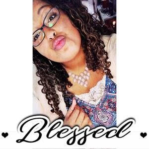 Meet your Posher, Mercedes